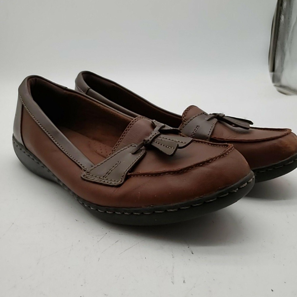 Clarks Shoes Womens Size 11 Brown Leather Tassel Loafer‎ Comfort Walking Flats